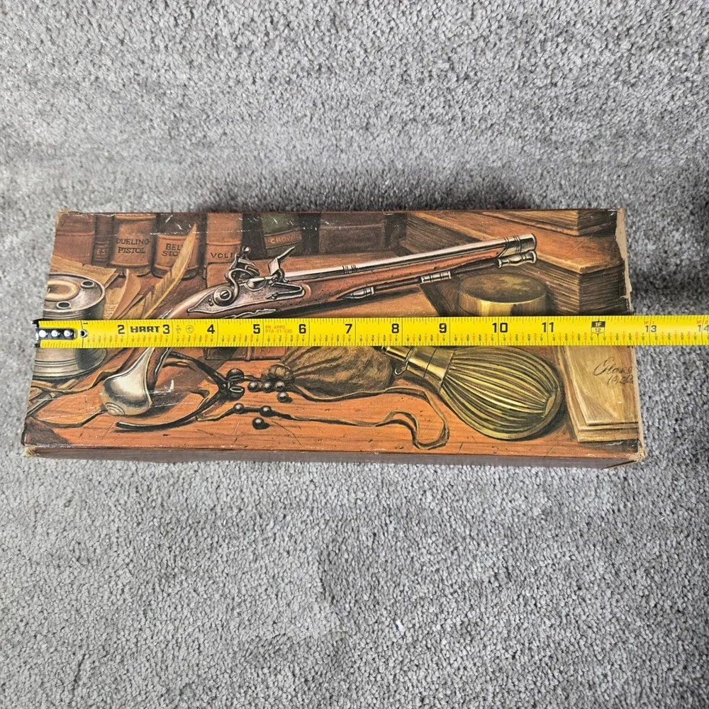 Avon Dueling Pistol 1760‎ After Shave Deep Woods Amber Glass Vintage 4oz Full